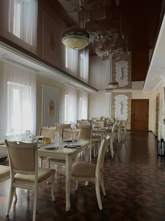 Козацькі Забави Rivne Exterior foto